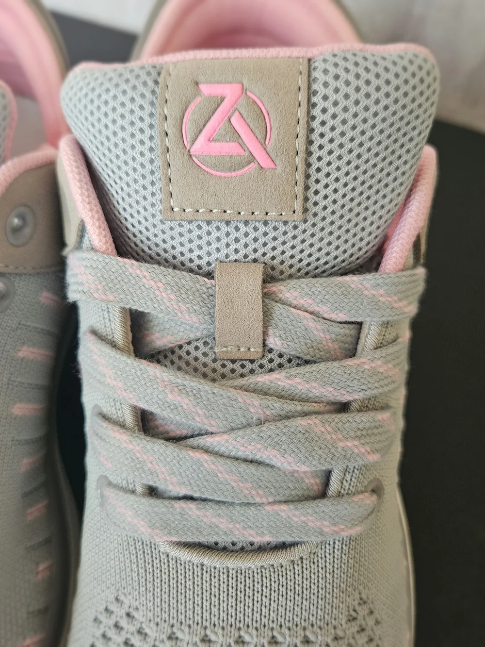 Zeba Women's Hands Free Slip On Sneakers Rose Gray Size 8 NEW (No Box)